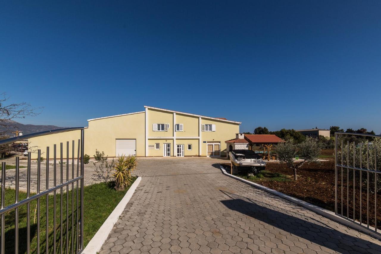 Orange Tree Garden Apartment Trogir Exterior photo